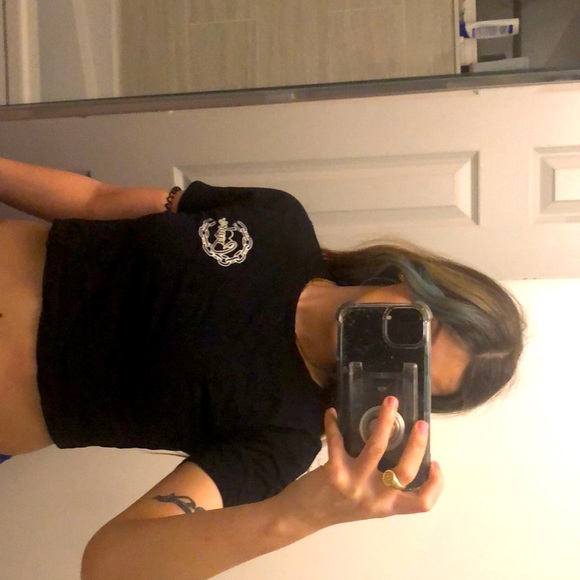 XS women’s crooks & castles crop top short sleeve - Picture 3 of 3